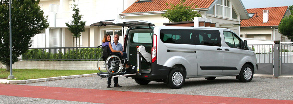 The PARAVAN Ford Tourneo Custom with Lifting system for wheelchairs